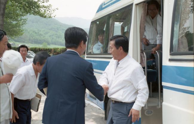 조남성 부지사 본군 순시 의 사진