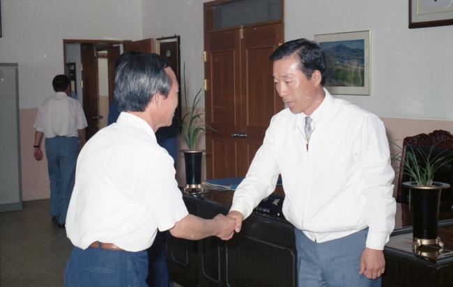 조남성 부지사 본군 순시 의 사진