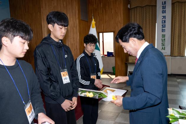 귀뚜라미 문화재단 장학증서 수여식 의 사진
