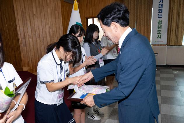 귀뚜라미 문화재단 장학증서 수여식 의 사진