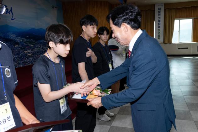 귀뚜라미 문화재단 장학증서 수여식 의 사진