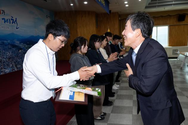귀뚜라미 문화재단 장학증서 수여식 의 사진